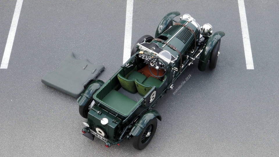 1/18 Bentley Blower 4.5 Litre Le Mans, 1930 (Minichamps #100