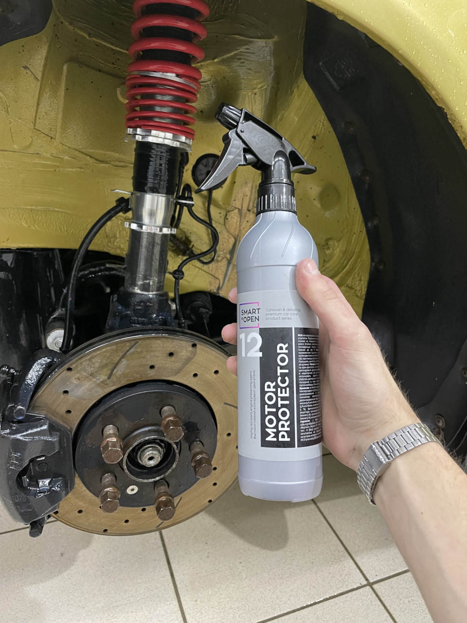 Консервант для моторного отсека, думаю и для арок подойдет — Volkswagen Golf Mk4