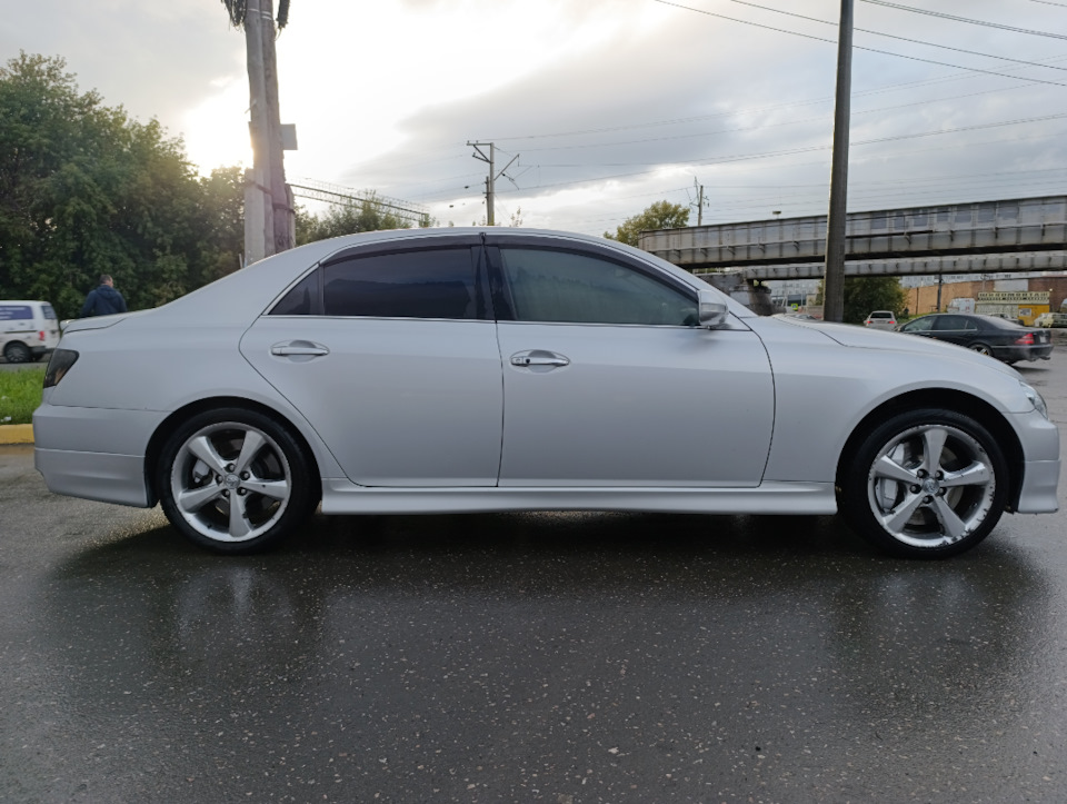 Фото в бортжурнале Toyota Mark X (GRX120)