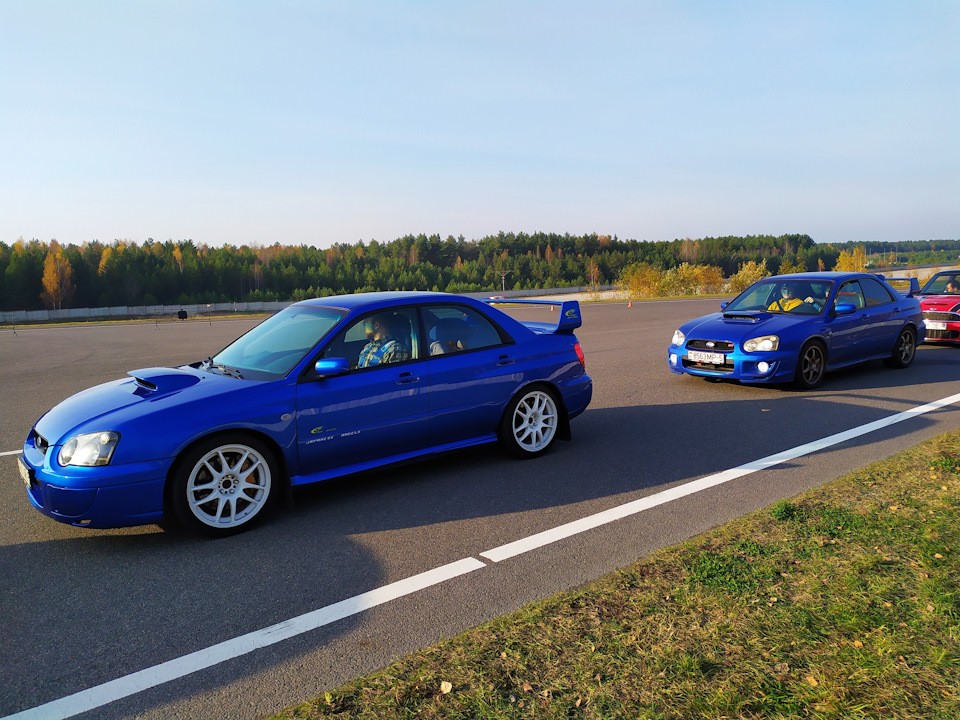 Фото в бортжурнале BMW 3 series Coupe (E36). Запчасти на фото: 400445