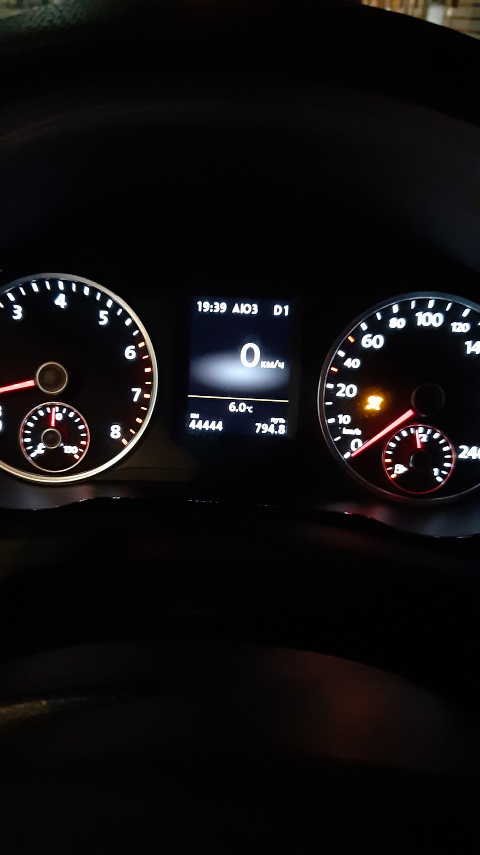 Фото в бортжурнале Volkswagen Tiguan (1G)