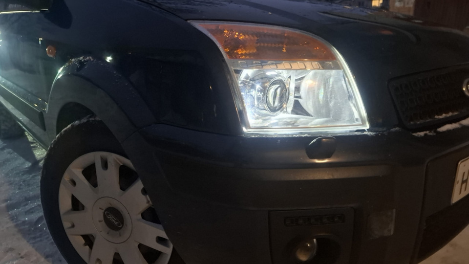 Габариты сохранили — Ford Fusion