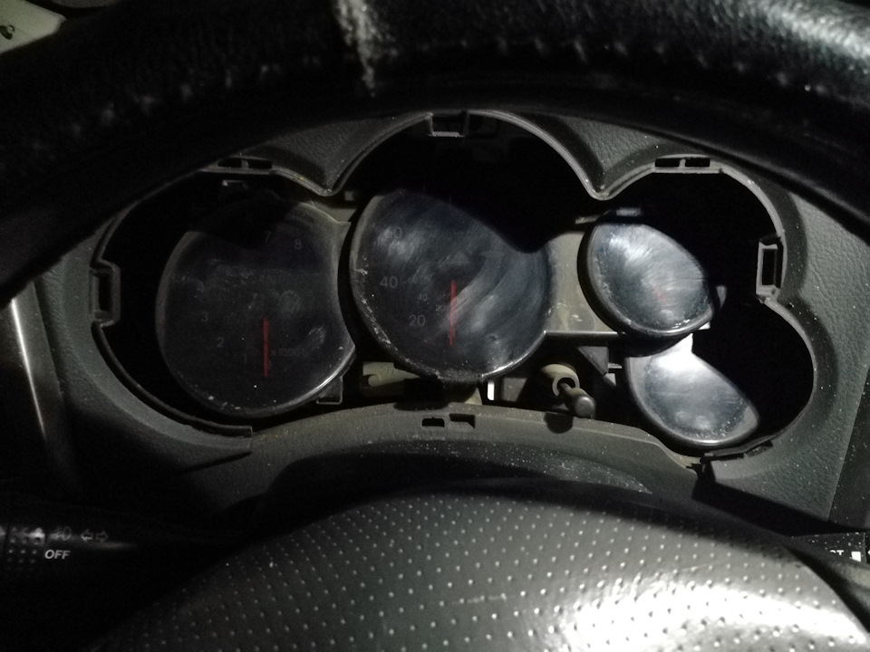 Получаем такой вид: грязная панель) — Pontiac Vibe (1G)