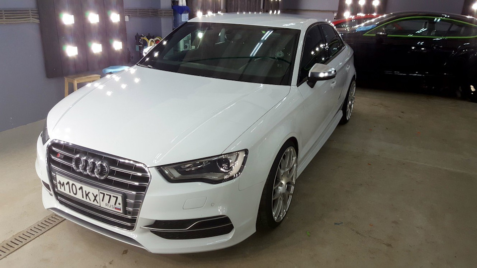 Фото в бортжурнале Audi A3 Sedan (8V)