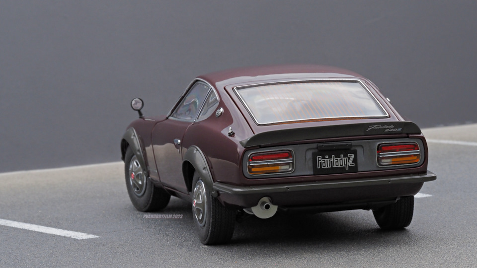Nissan Fairlady 240Z-G (HS30-H), 1971 (1/18 Kyosho # 08212M