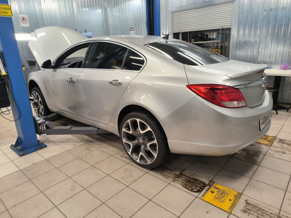 Джип — Opel Insignia (1G)