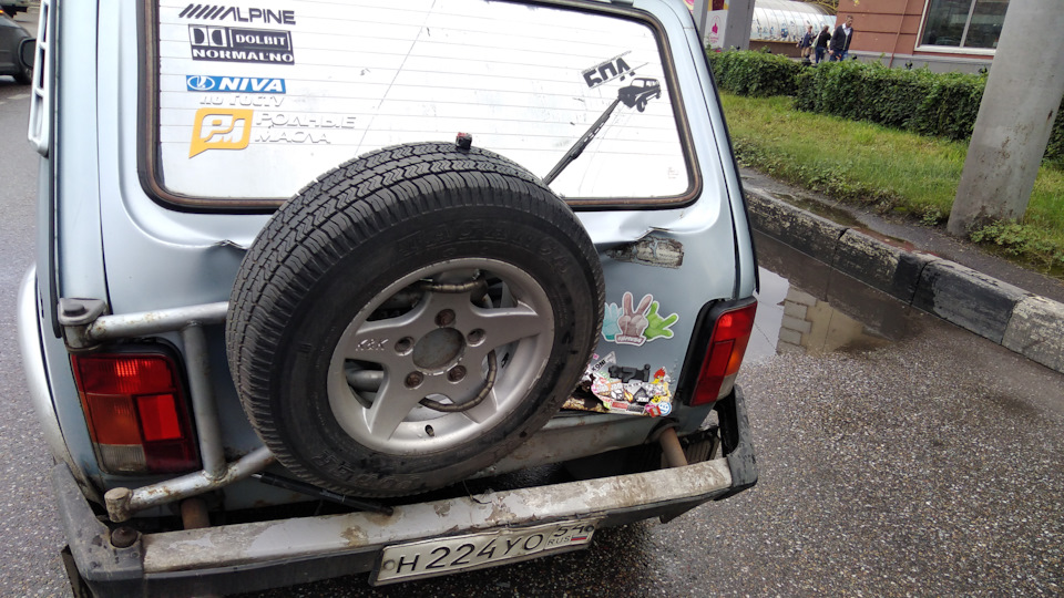 Фото в бортжурнале Lada 4x4 5D