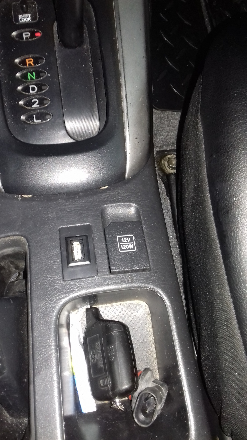 Фото в бортжурнале Toyota RAV4 (II)