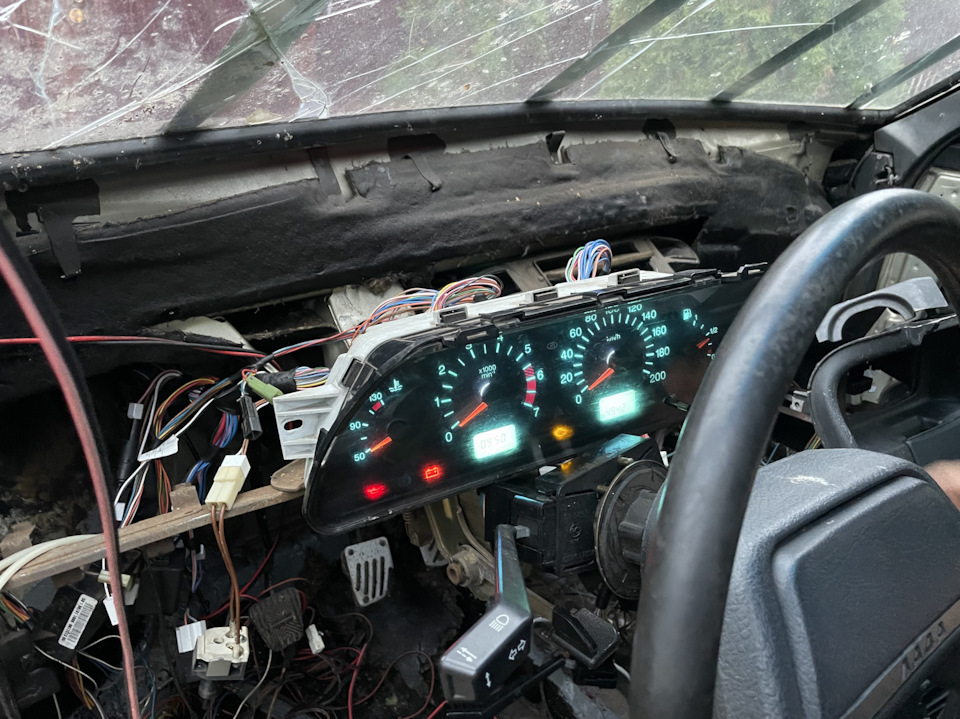 Так это выглядело до недавнего времени — Lada 2115