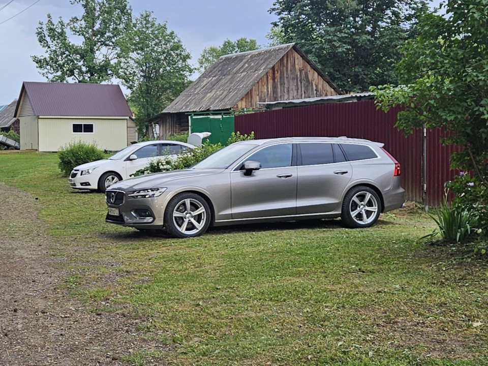 Фото в бортжурнале Volvo V60 (2G)