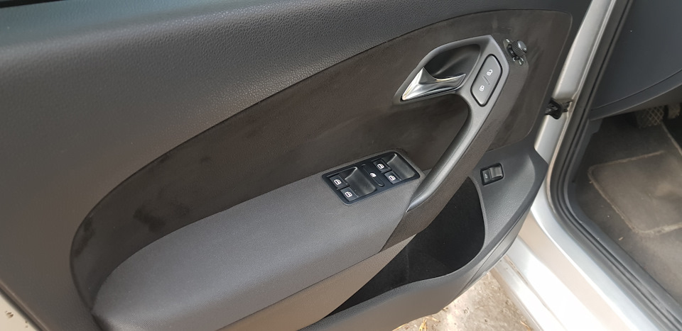 Photo from the logbook Volkswagen Polo Sedan