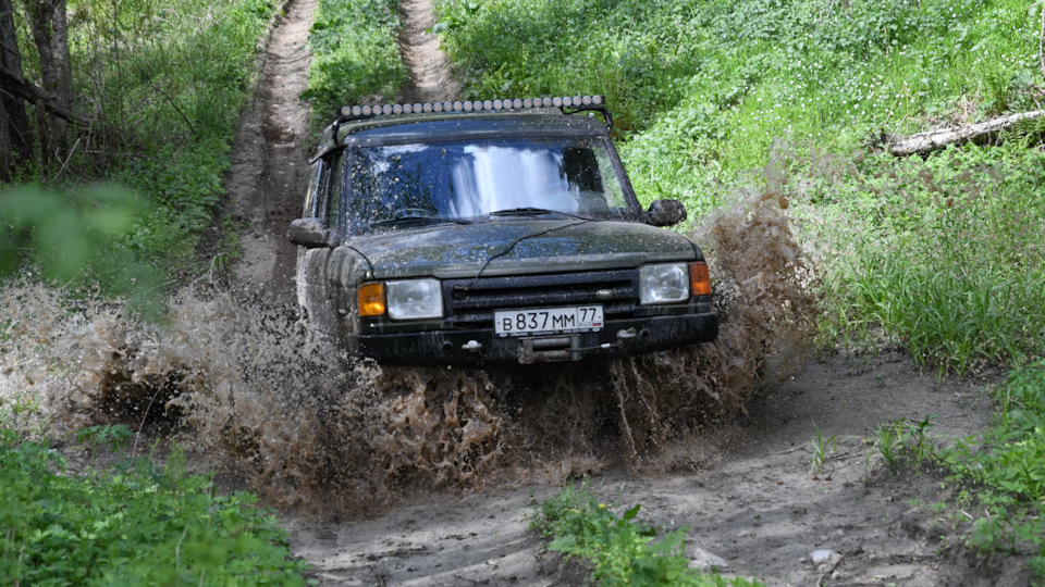 Land Rover Discovery V8. GreenDisco