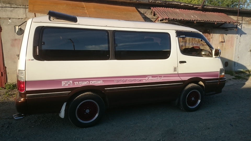 Фото в бортжурнале Toyota HiAce (H100)