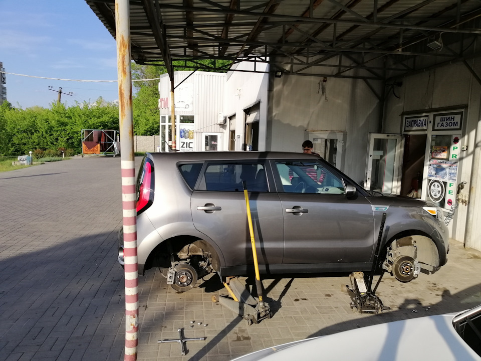 Переобуваемся на лето — KIA Soul EV (2G)