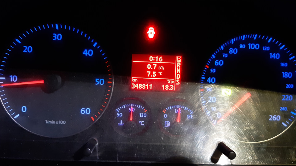 Фото в бортжурнале Volkswagen Caddy (3G)