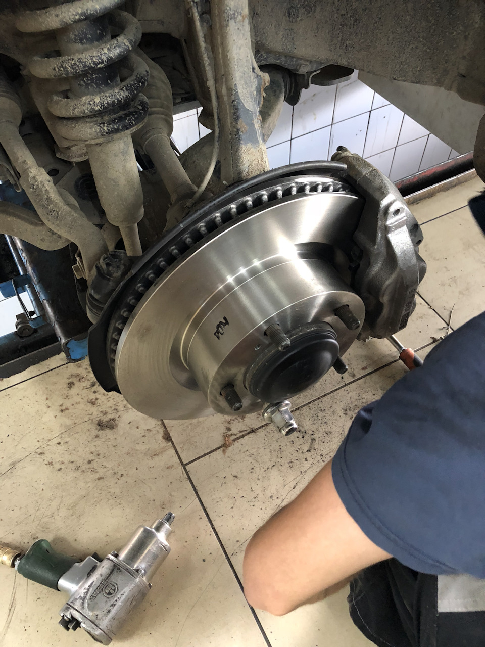 Фото в бортжурнале Toyota Land Cruiser 200