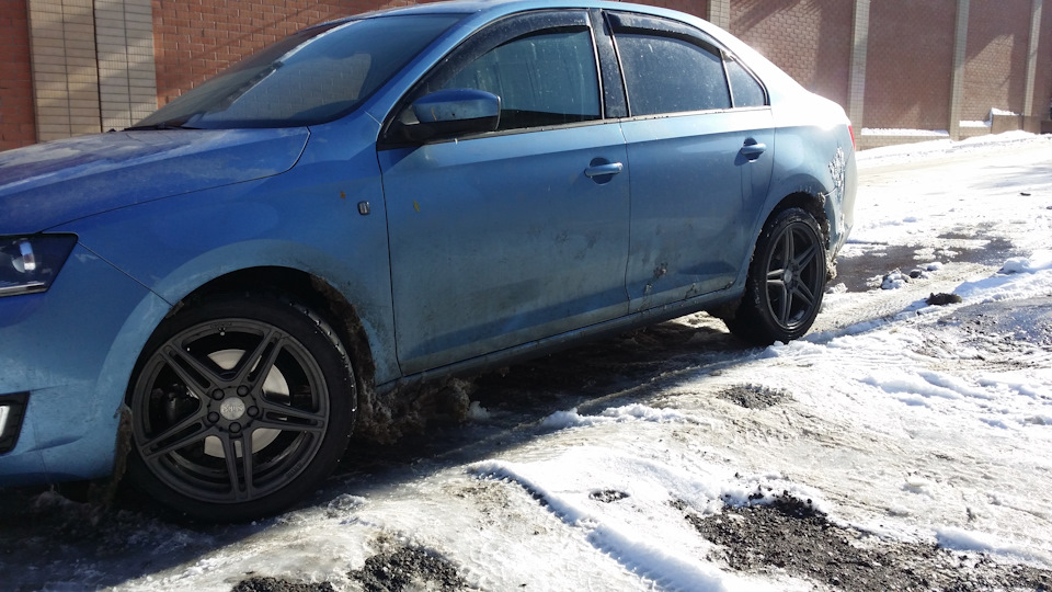 Фото в бортжурнале Skoda Rapid (1G)