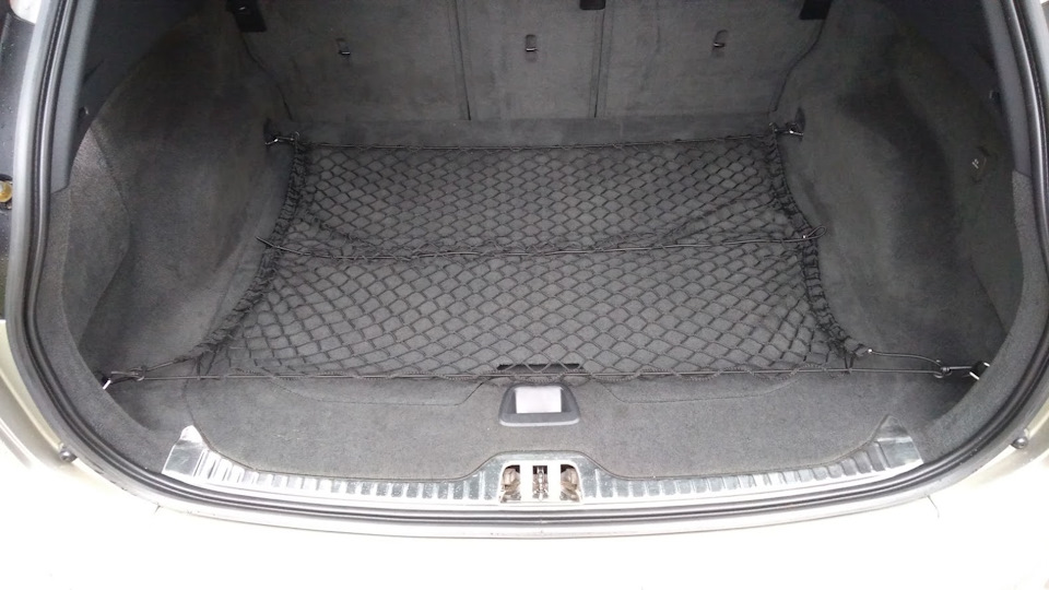 Сетка в разложенном состоянии — Volvo XC60 (1G)