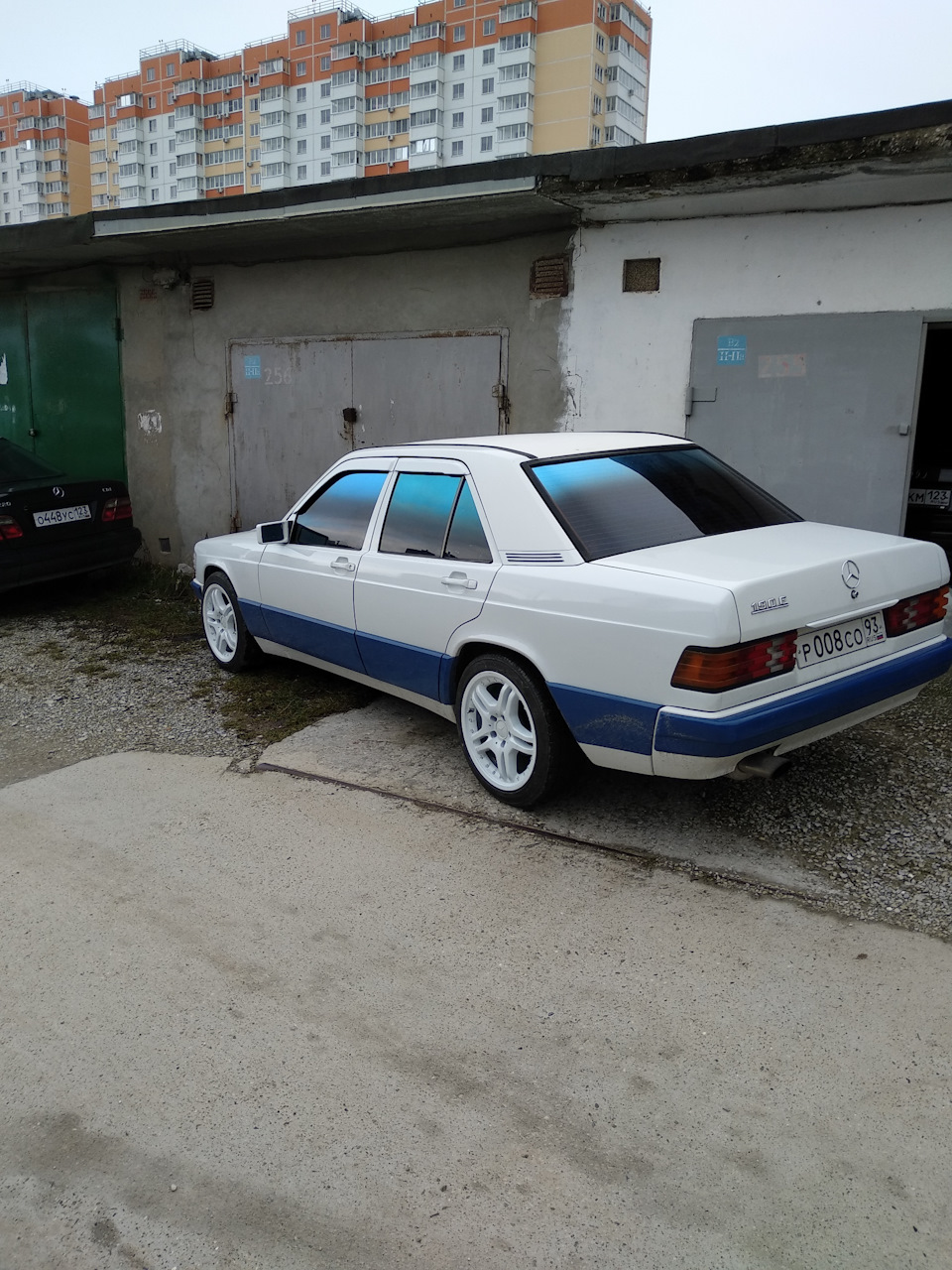 Фото в бортжурнале Mercedes-Benz 190 (W201)