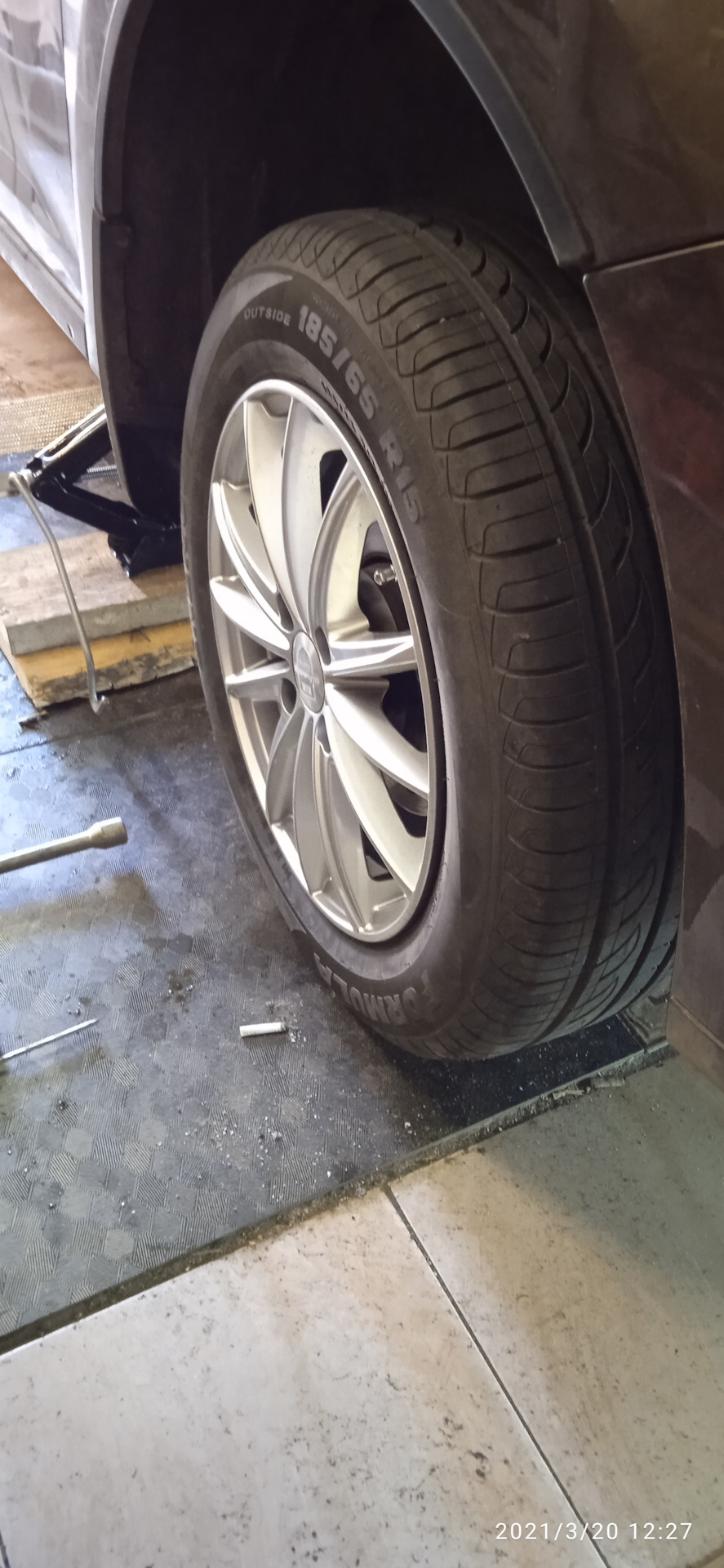 Фото в бортжурнале Renault Logan (2G)