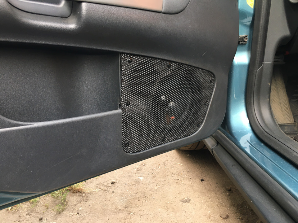 Фото в бортжурнале Volvo C30