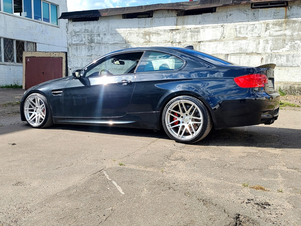 Другой ракурс — BMW 3 series Coupe (E92)