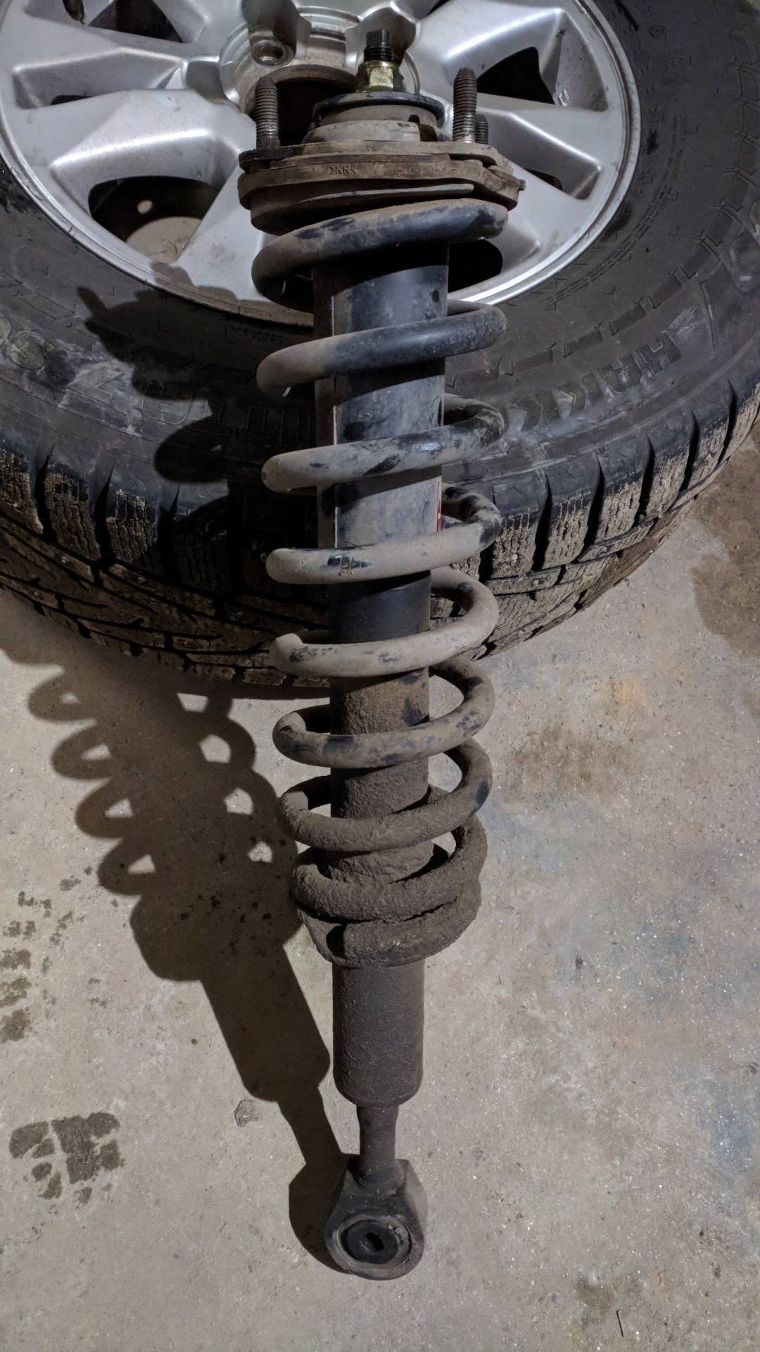 20. Замена стоек — Toyota Land Cruiser 200 бензин, 4,7 л, 2008 года ...