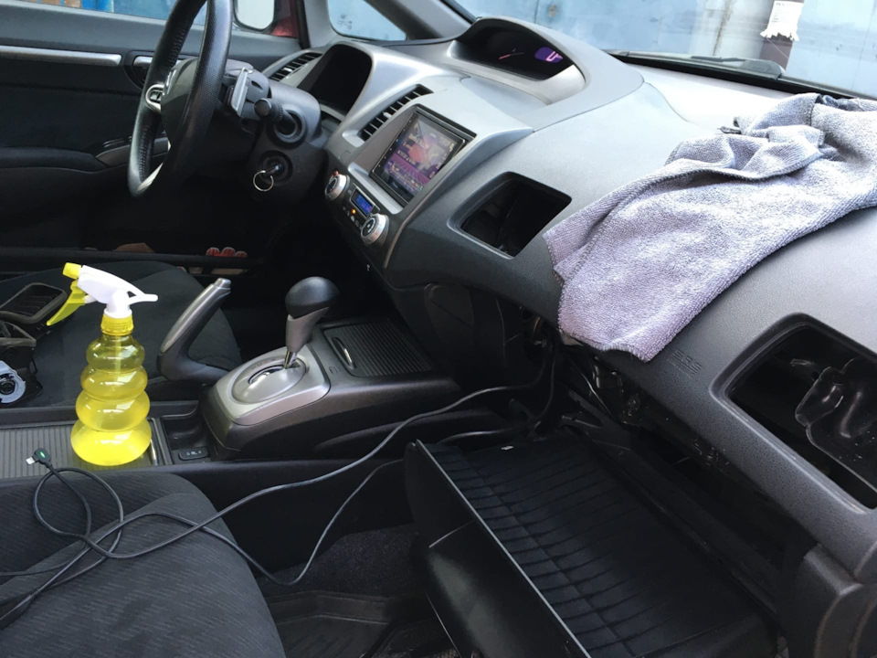Фото в бортжурнале Honda Civic 4D (8G)