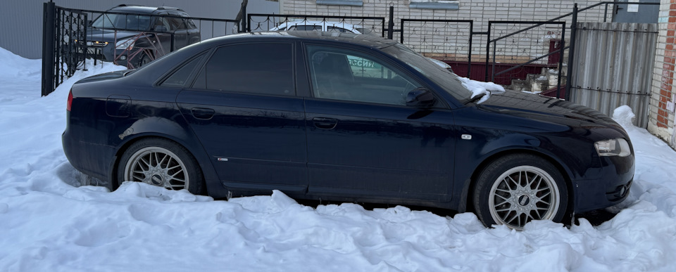 Фото в бортжурнале Audi A4 (B7)