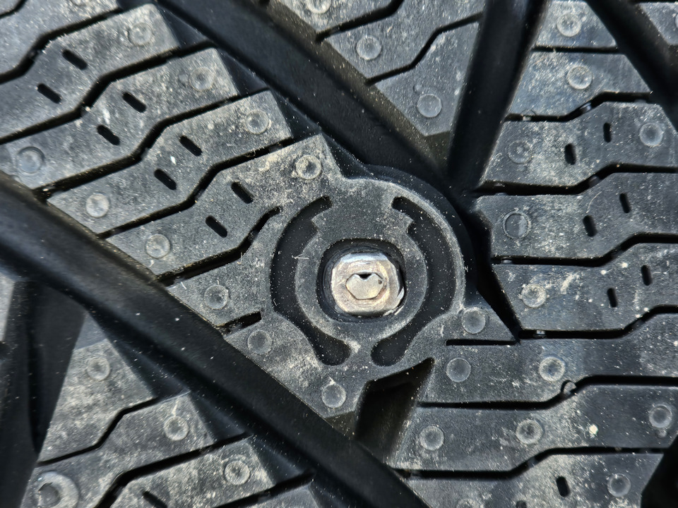 Фото в бортжурнале Geely Atlas (2G)