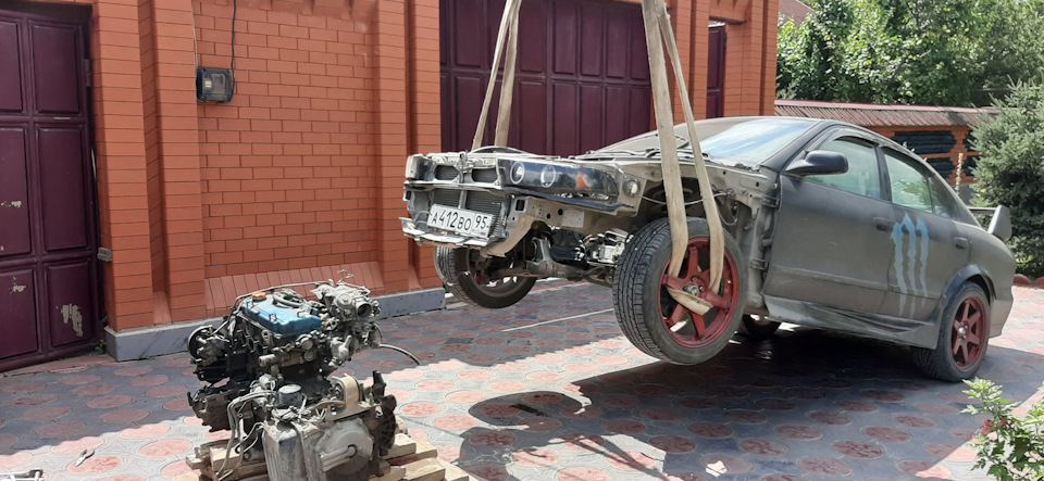 Экстрим шоу — Mitsubishi Galant (8G). Запчасти на фото: 441280