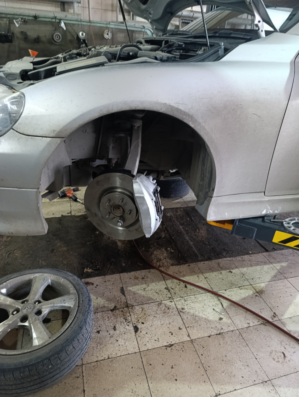 Фото в бортжурнале Toyota Mark X (GRX120)