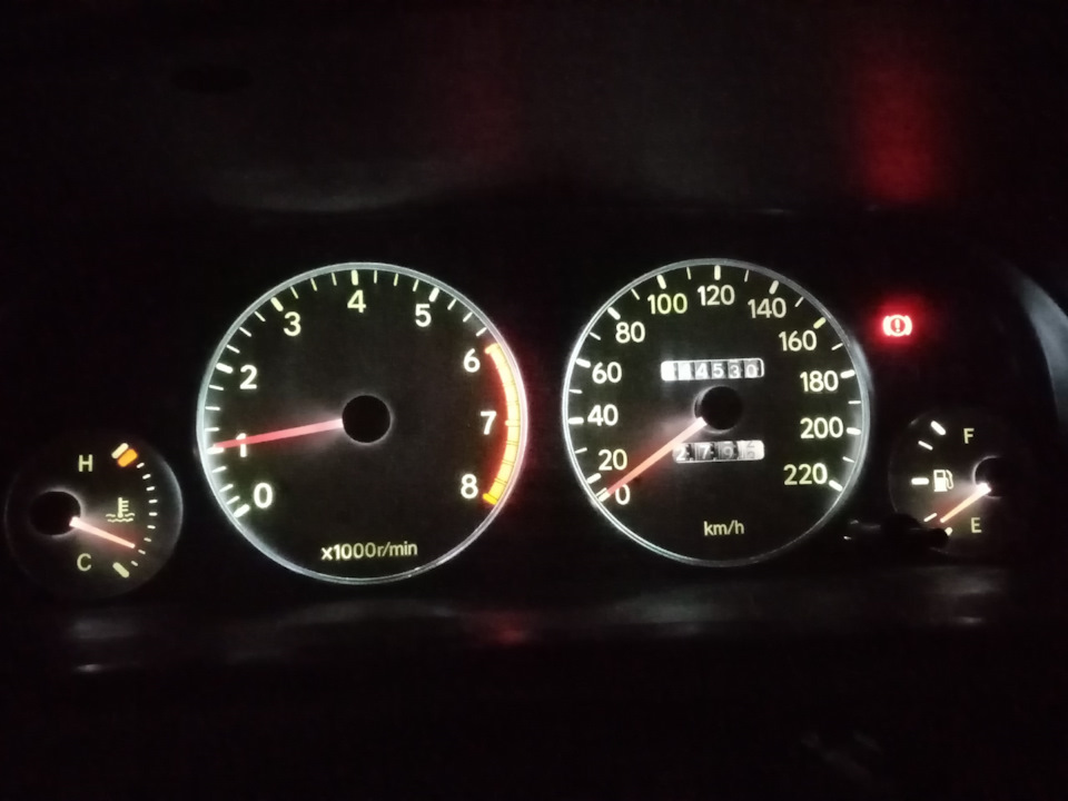 Фото в бортжурнале Toyota Corolla (100)