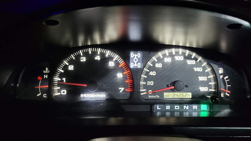 Фото в бортжурнале Toyota Hilux Surf (3G)