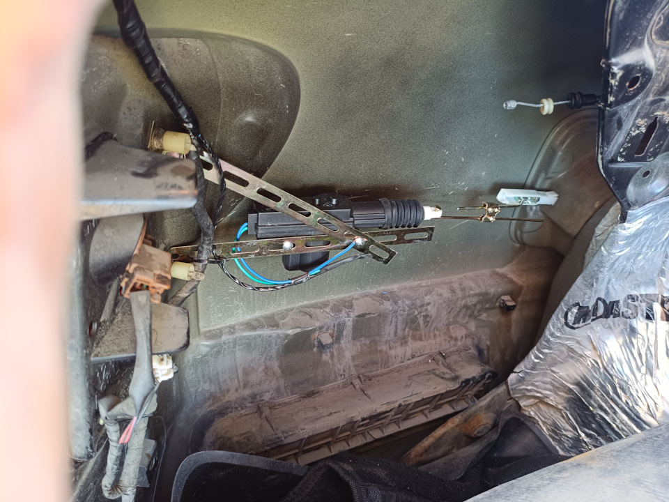 Фото в бортжурнале Nissan Almera II (N16)
