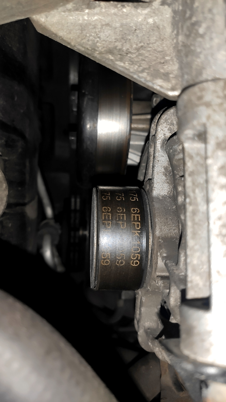 Фото в бортжурнале Ford C-Max I. Запчасти на фото: 6EPK1059