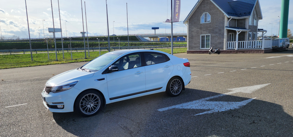 Общие фото — KIA Rio (3G)