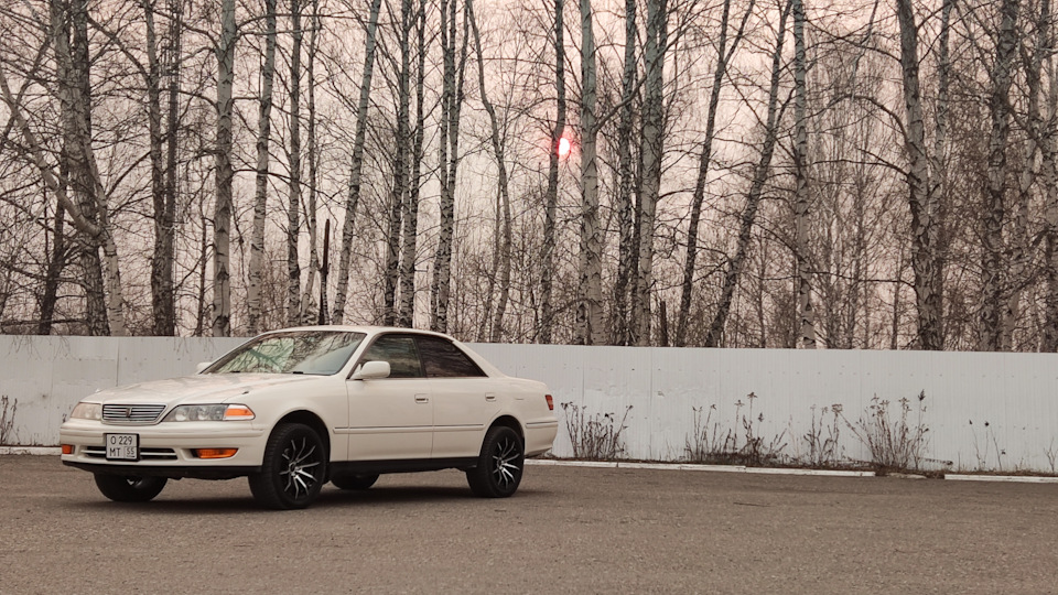 Фото в бортжурнале Toyota Mark II (100)
