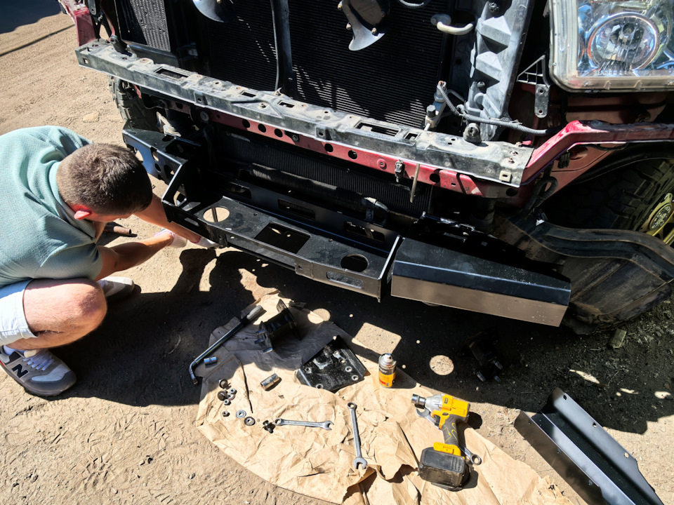 Фото в бортжурнале Toyota Tundra (II)
