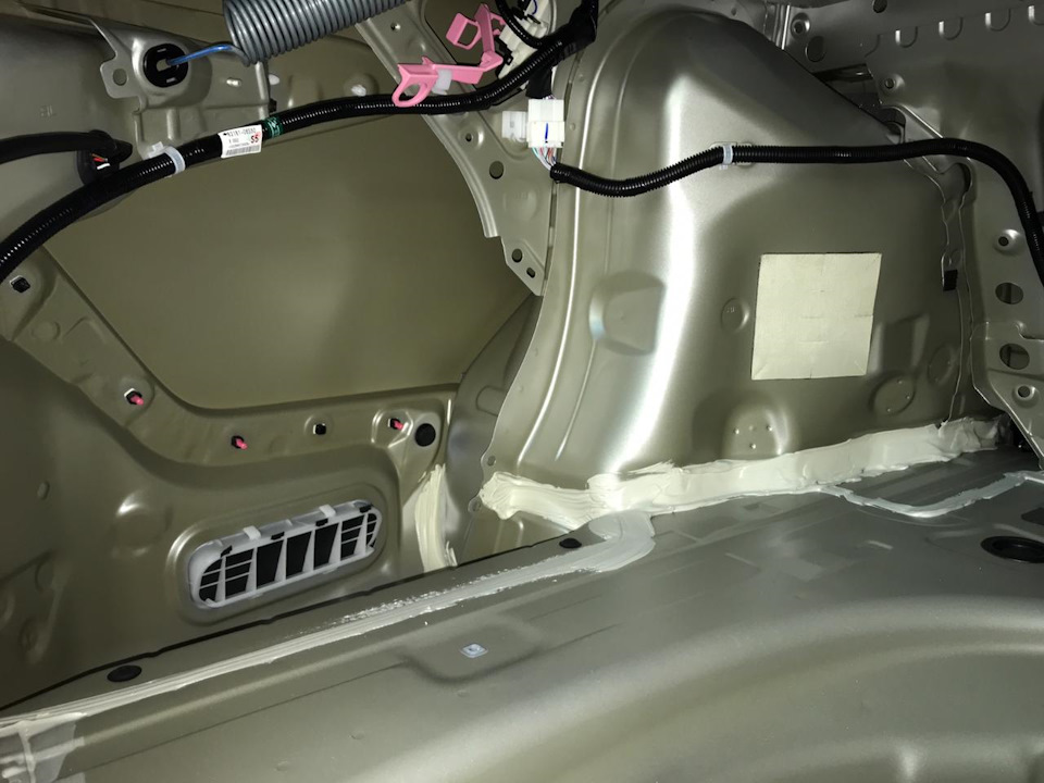 Фото в бортжурнале Toyota Camry (XV70)