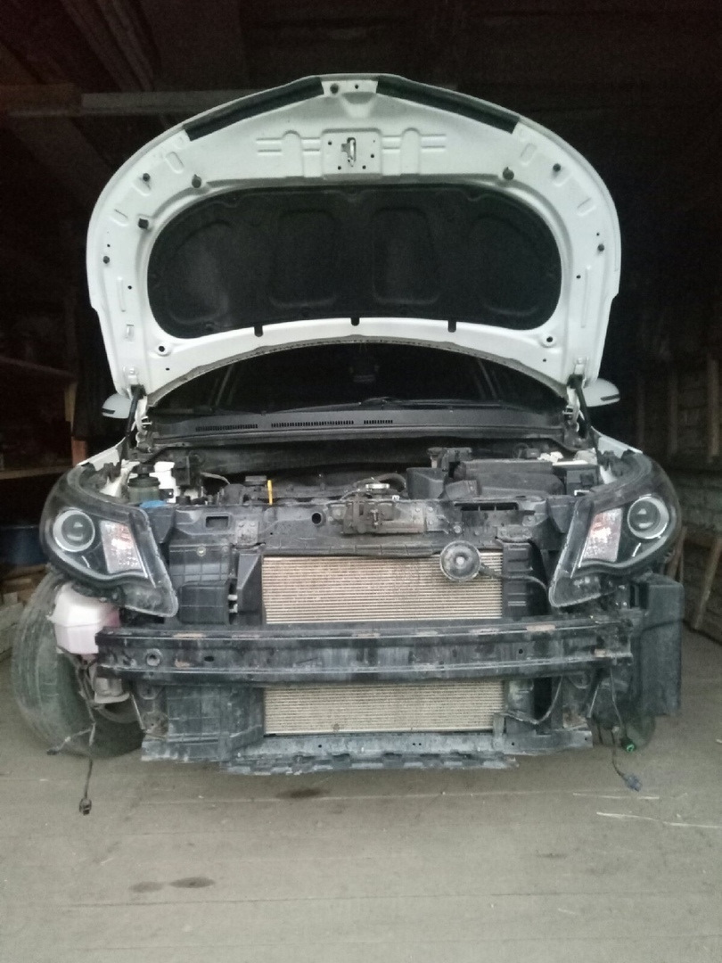 Бампер снят — KIA Rio (3G)
