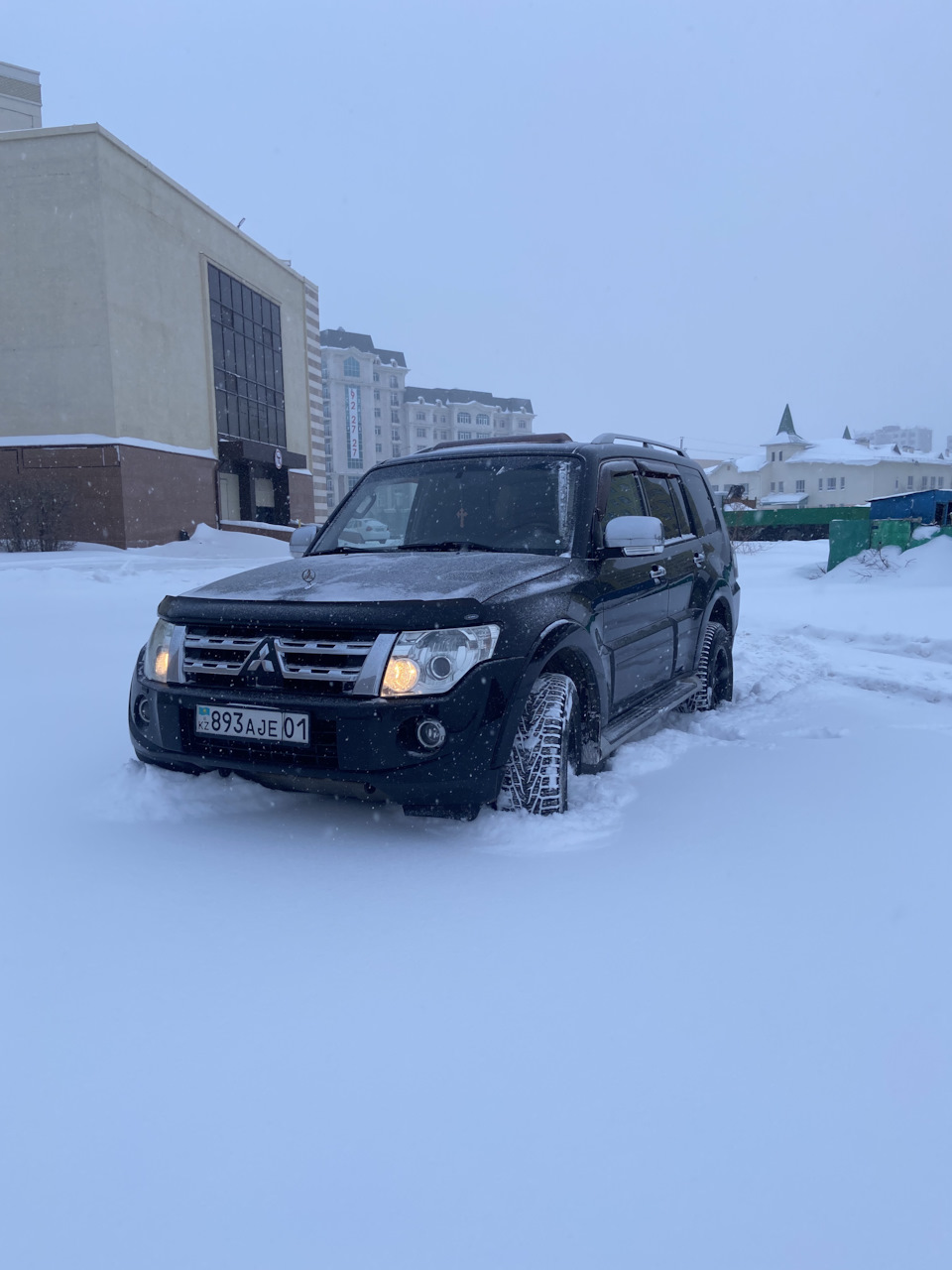 Фото в бортжурнале Mitsubishi Pajero (4G)