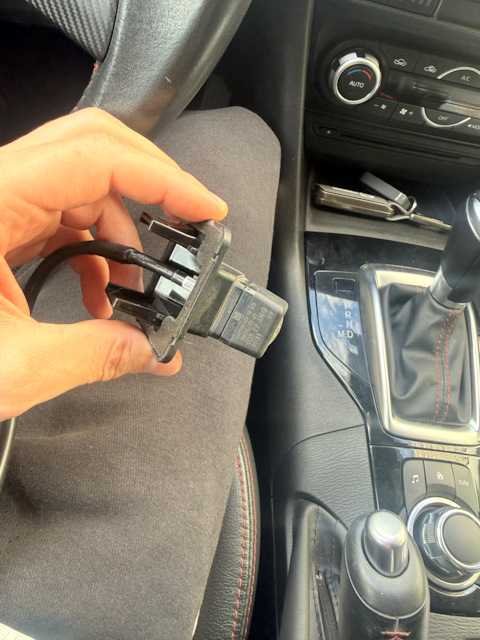 KB8A51SJ3 Клипса пластмассовая Mazda | Запчасти на DRIVE2