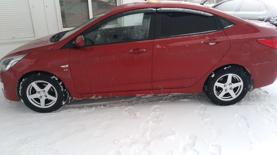 Фото в бортжурнале Hyundai Accent (4G)