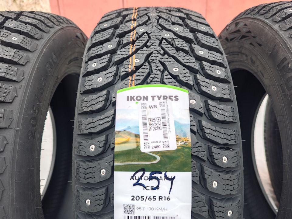 шипы — Honda Stepwgn (5G). Запчасти на фото: 262480