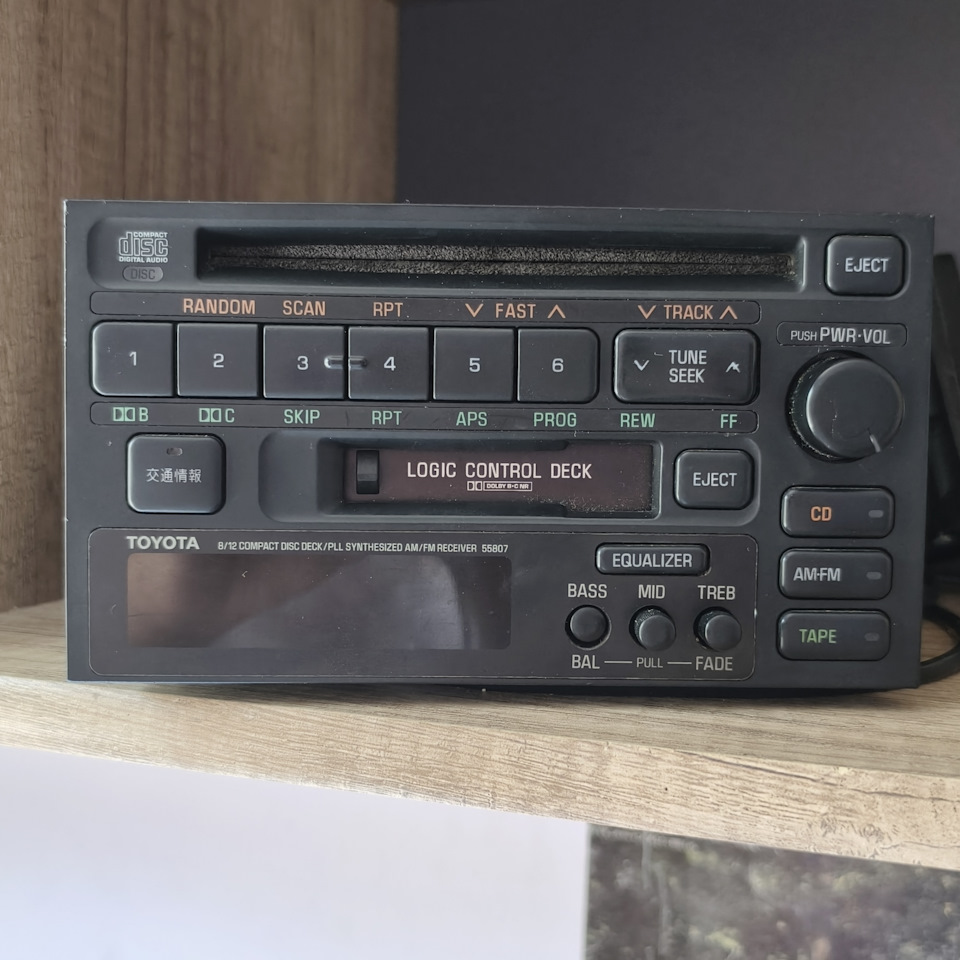 Лицевая сторона — Toyota Vista (30)