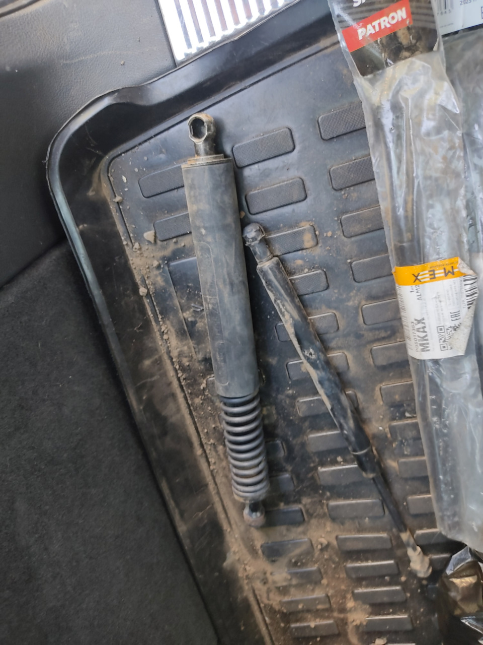 Фото в бортжурнале Volkswagen Touareg (1G)