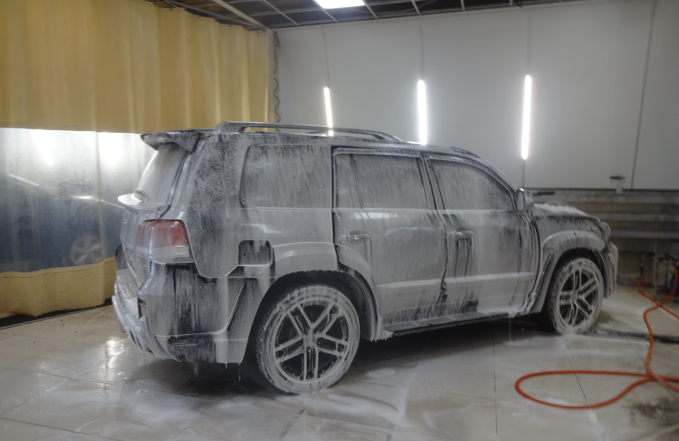 Фото в бортжурнале Lexus LX (URJ200/URJ201)