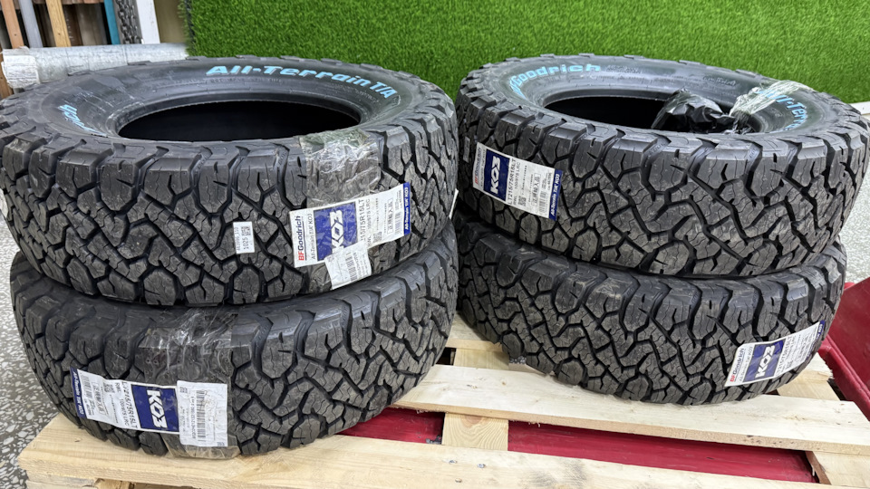 BF GoodRich KO3 All-Terrain T/A 215/75/15 — Suzuki Jimny (4G