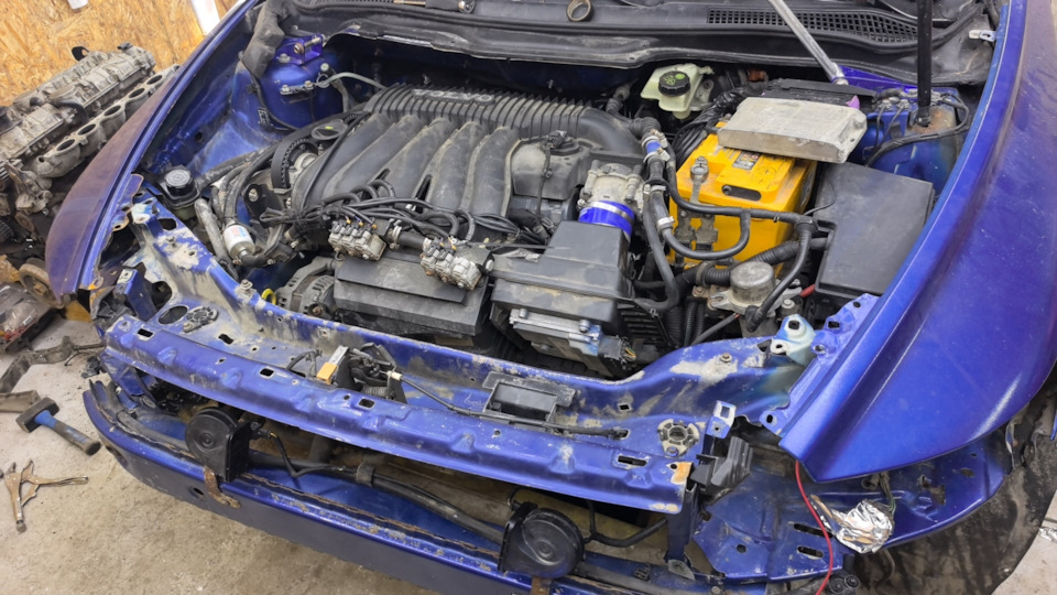 Уже почти готово — Volvo S40 (2G)